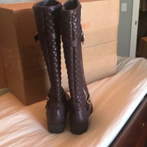 Burgundy Riding boot - Picture 2 of 5